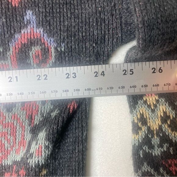 Boundary Waters Vintage Gray W/Floral Design Knit Cardigan Size Large - Picture 6 of 8